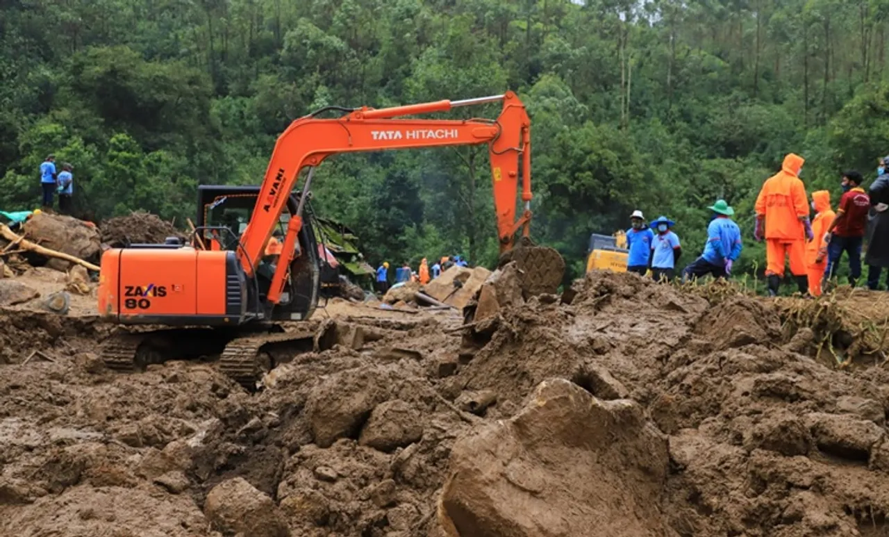 പുഴയിൽ നിന്നു രണ്ട് വയസുകാരിയുടെ മൃതദേഹം; പെട്ടിമുടിയിൽ മരണസംഖ്യ 56
