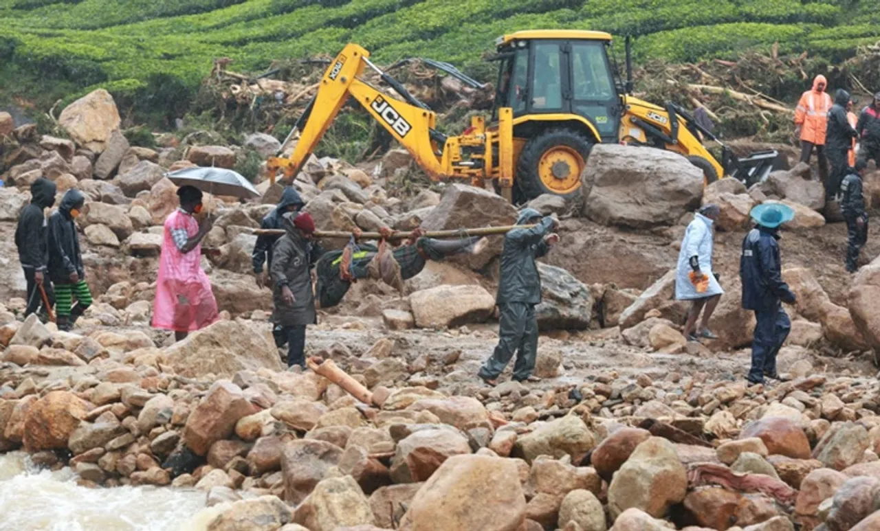 പെട്ടിമുടി ദുരന്തം: കാണാമറയത്ത് ഒമ്പത് പേർ; ഇന്ന് മൂന്ന് മൃതദേഹം കൂടി കണ്ടെത്തി
