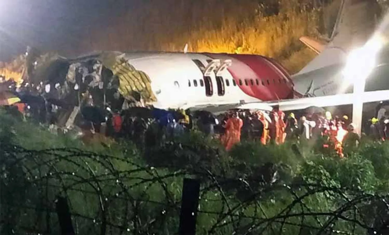 kerala crash, kozhikode crash, kerala plane crash, table top runway, flight safety, indian express