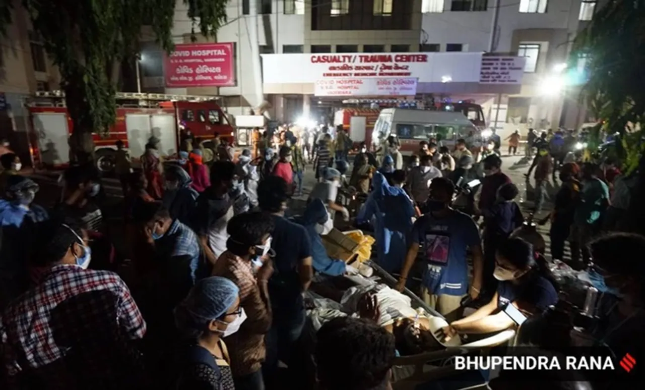 വഡോദര ആശുപത്രിയിലെ കോവിഡ് വാർഡിൽ തീപിടിത്തം