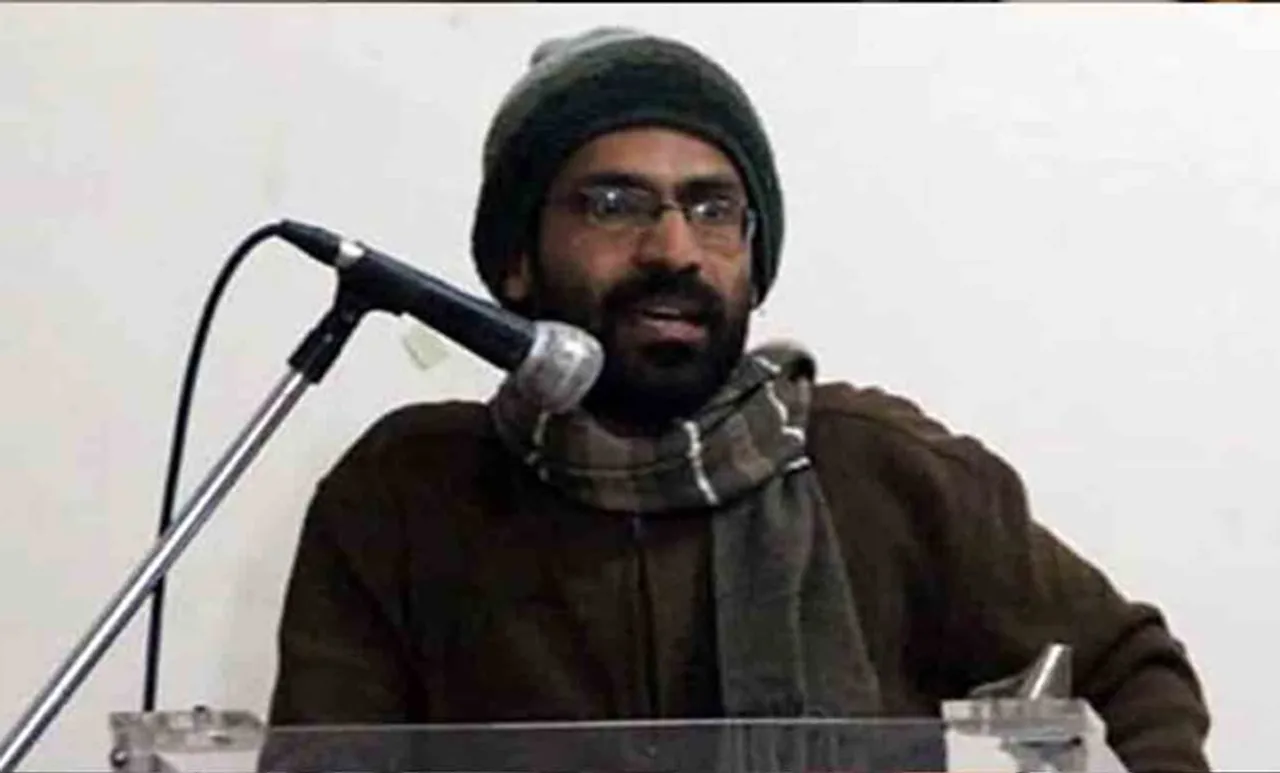 Hathras Gang Rape, Uttar Pradesh Gang Rape, Dalit Woman gang raped by upper cast men, Police Atrocity, Uttar Pradesh Police, International Plot to defame Yogi Adityanath, Malayali journalist detained by UP police, Siddique Kappan, Popular Front, FIR, Sedition, Latest News in Malayalam, ഹഥ്രാസ് കൂട്ട ബലാത്സംഗം, ദളിത് യുവതി, ഉത്തർ പ്രദേശ് കൂട്ട ബലാത്സംഗം, ദളിത് യുവതിയെ സവർണർ കൂട്ടബലാത്സംഗം ചെയ്തു, ഉത്തർ പ്രദേശ് പോലീസ്, യോഗിയെ അപകീർത്തിപ്പെടുത്താൻ അന്താരാഷ്ട്ര ഗൂഢാലോചനയെന്ന് എഫ്ഐഐർ, യോഗി ആദിത്യനാഥ്, മലയാളി മാധ്യമ പ്രവർത്തകൻ യുപി പോലീസിന്റെ കസ്റ്റഡിയിൽ, സിദ്ദിഖ് കാപ്പൻ, പോപ്പുലർ ഫ്രണ്ട്, iemalayalam