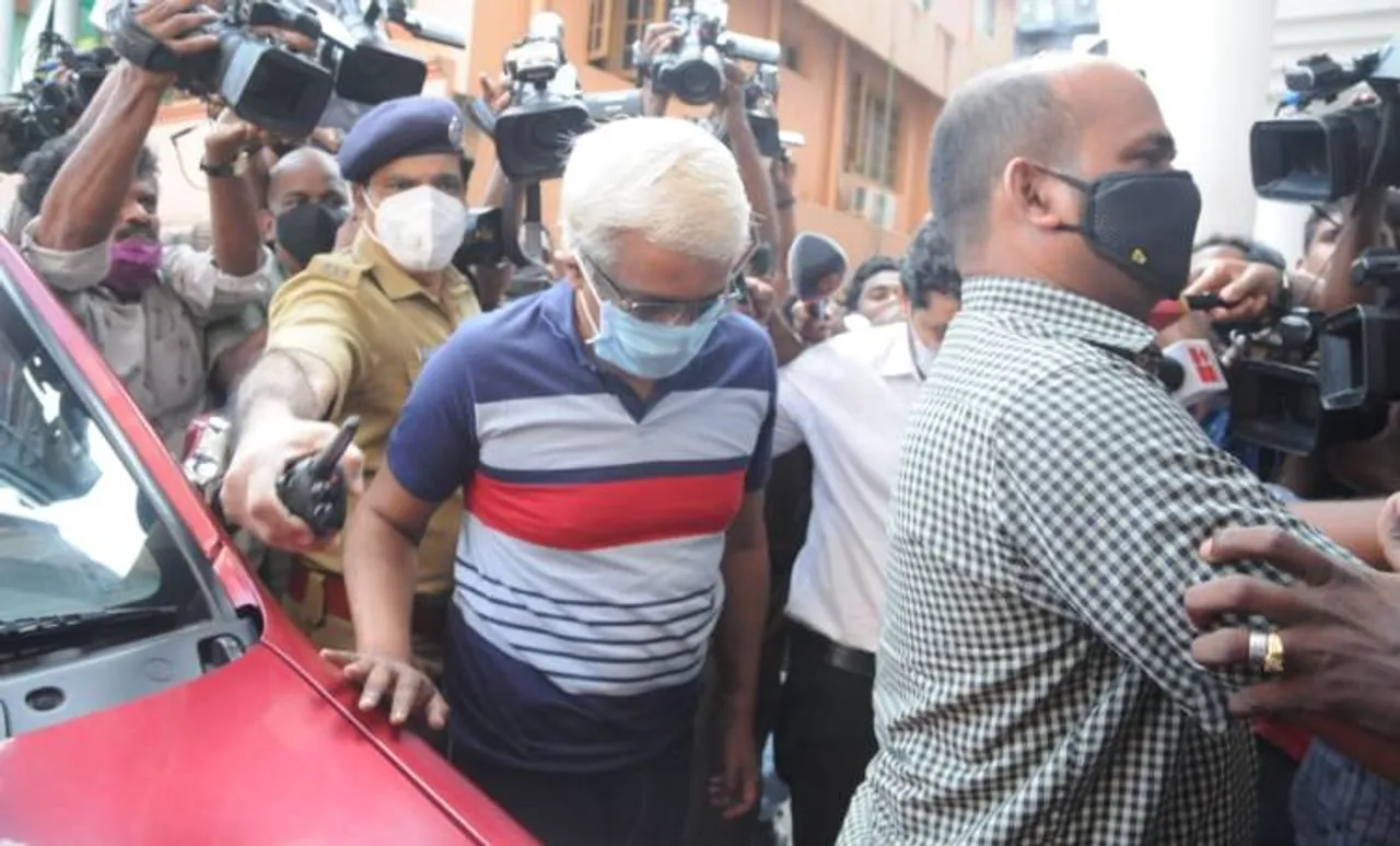 M Sivasankar, എം.ശിവശങ്കർ, Gold Smuggling Case, സ്വർണക്കടത്ത് കേസ്, High Court, ഹെെക്കോടതി, IE Malayalam, ഐഇ മലയാളം