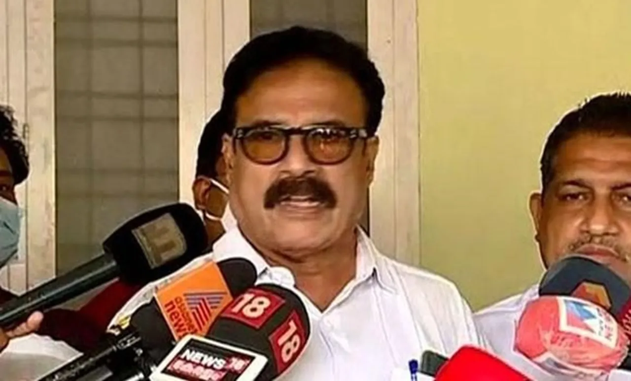Mayor, മേയർ, Thrissur Corporation, തൃശൂർ കോർപറേഷൻ, Rebel, വിമതൻ, LDF, എൽഡിഎഫ്, ഇടതുപക്ഷം, Congress Rebel, കോൺഗ്രസ് വിമതൻ, iemalayalam, ഐഇ മലയാളം