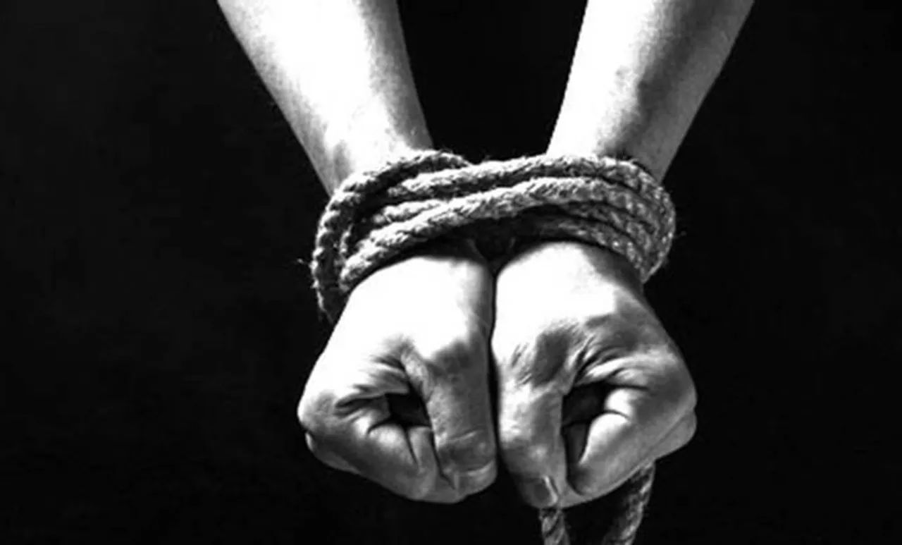 Kidnap, abducted, girl was abducted, പെൺകുട്ടിയെ തട്ടിക്കൊണ്ടു പോയി, gold smuggling, സ്വർണക്കടത്ത്, iemalayalam, ഐഇ മലയാളം