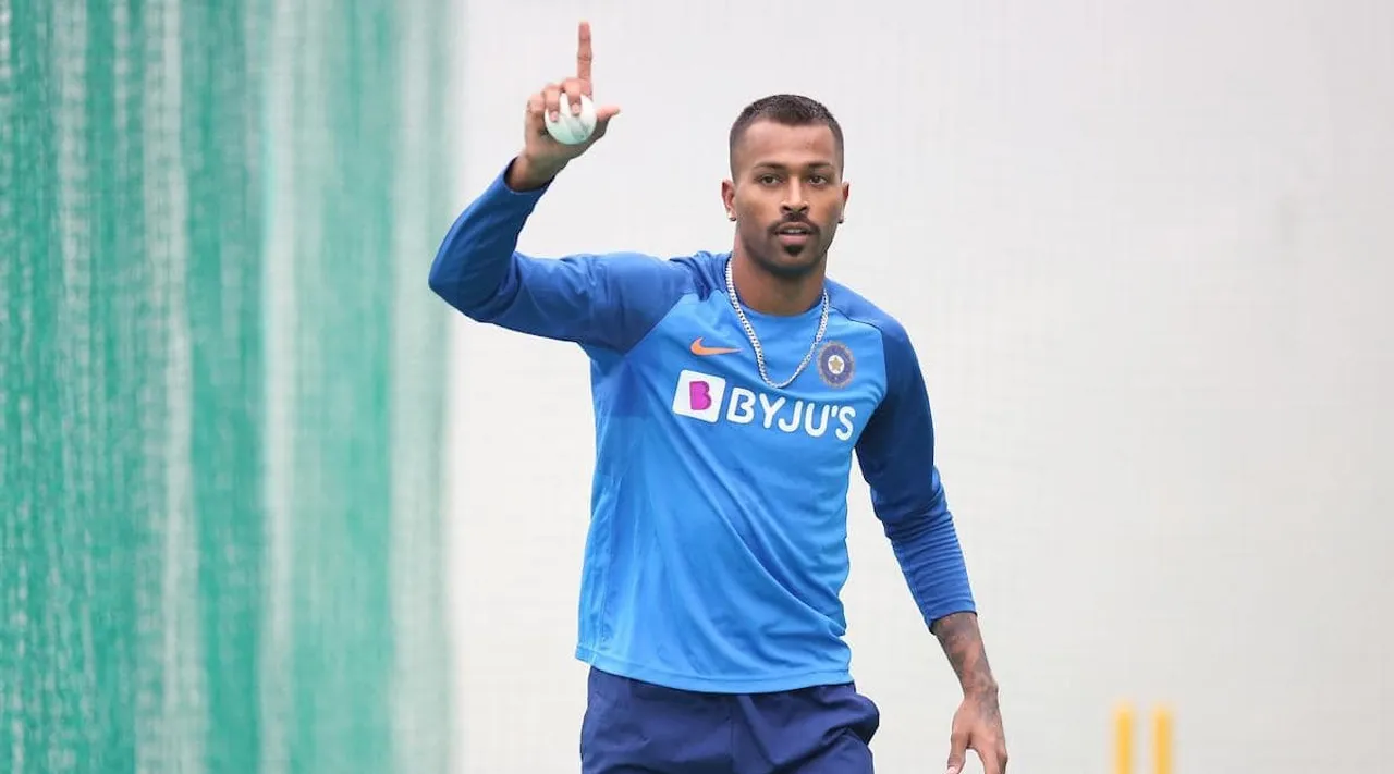 Hardik Pandya, MS Dhoni