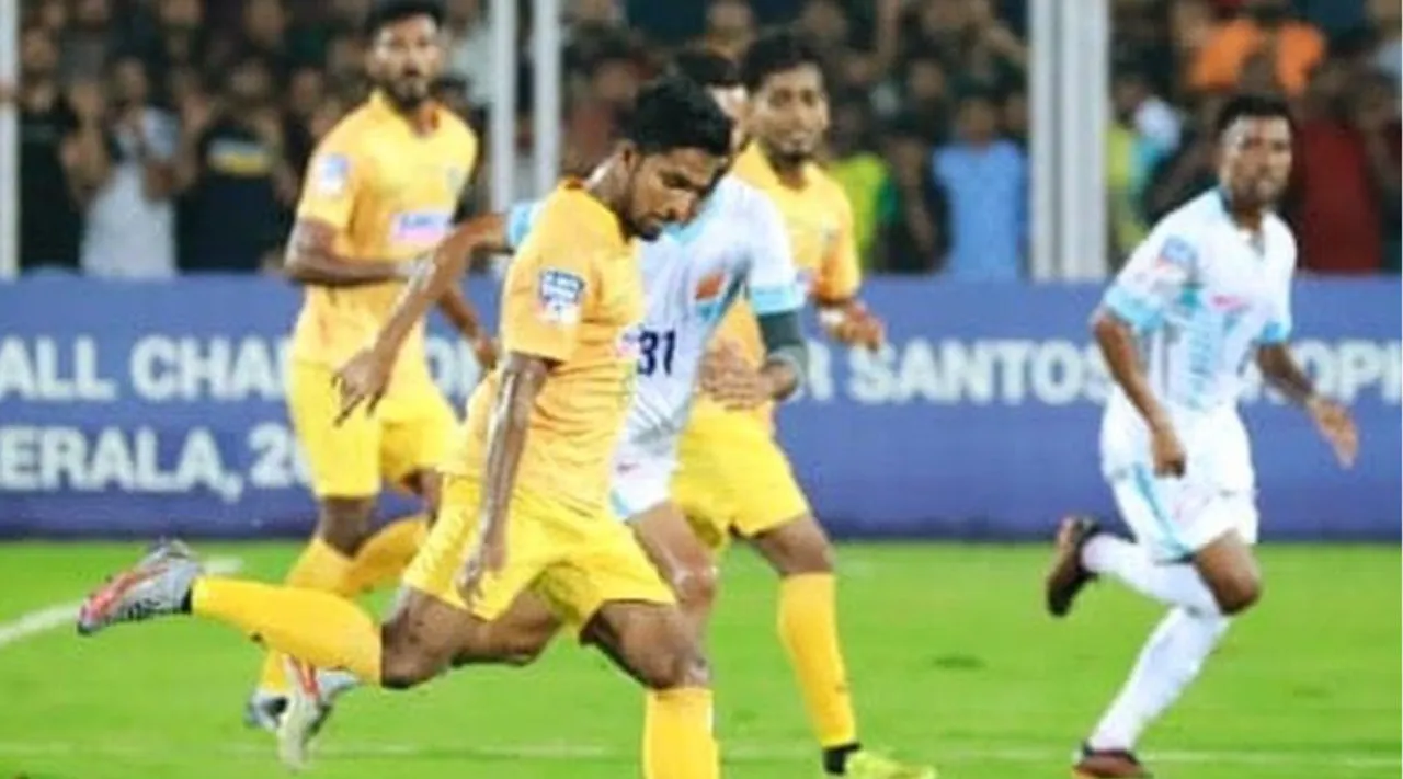 സന്തോഷ് ട്രോഫി ജേതാക്കള്‍ക്ക് അഞ്ചു ലക്ഷം രൂപ വീതം പാരിതോഷികം