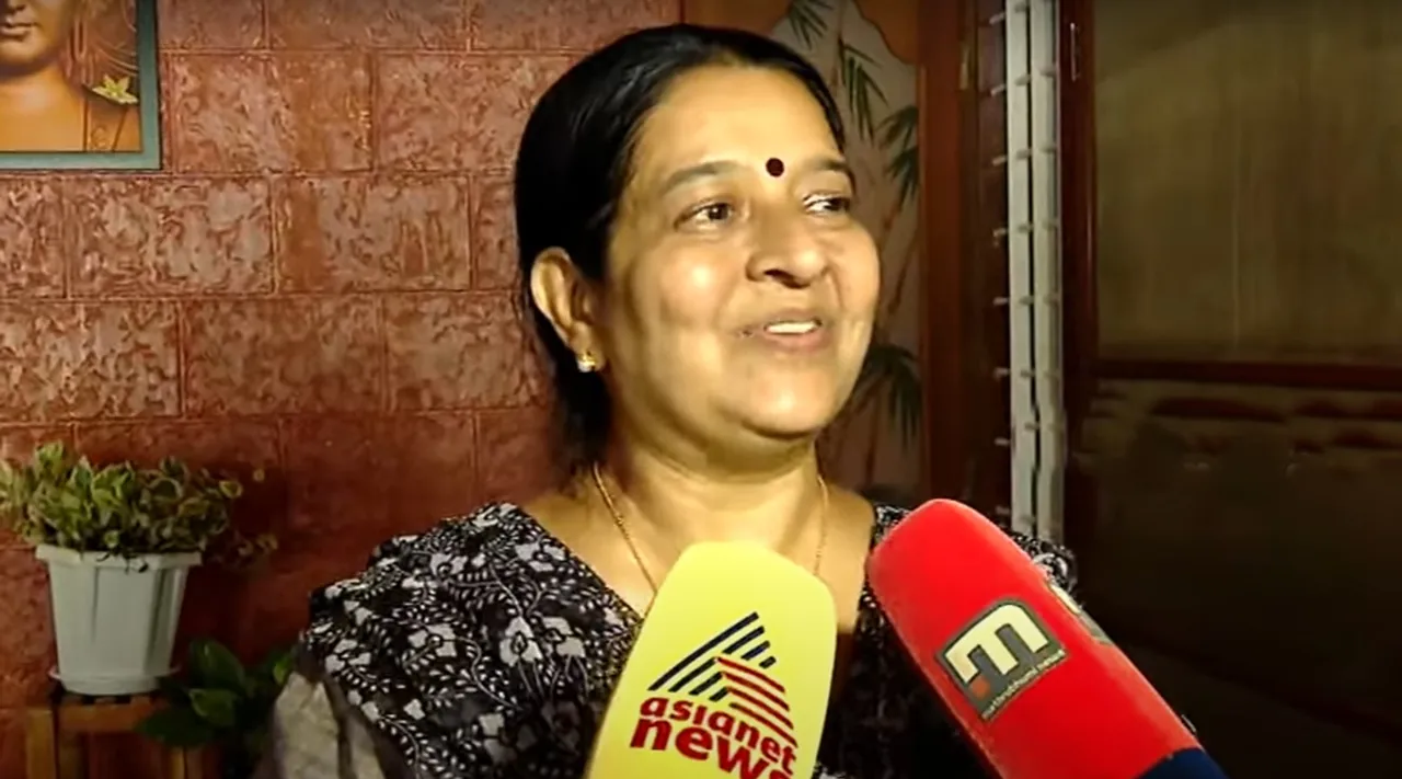 uma thomas, pt thomas, ie malayalam