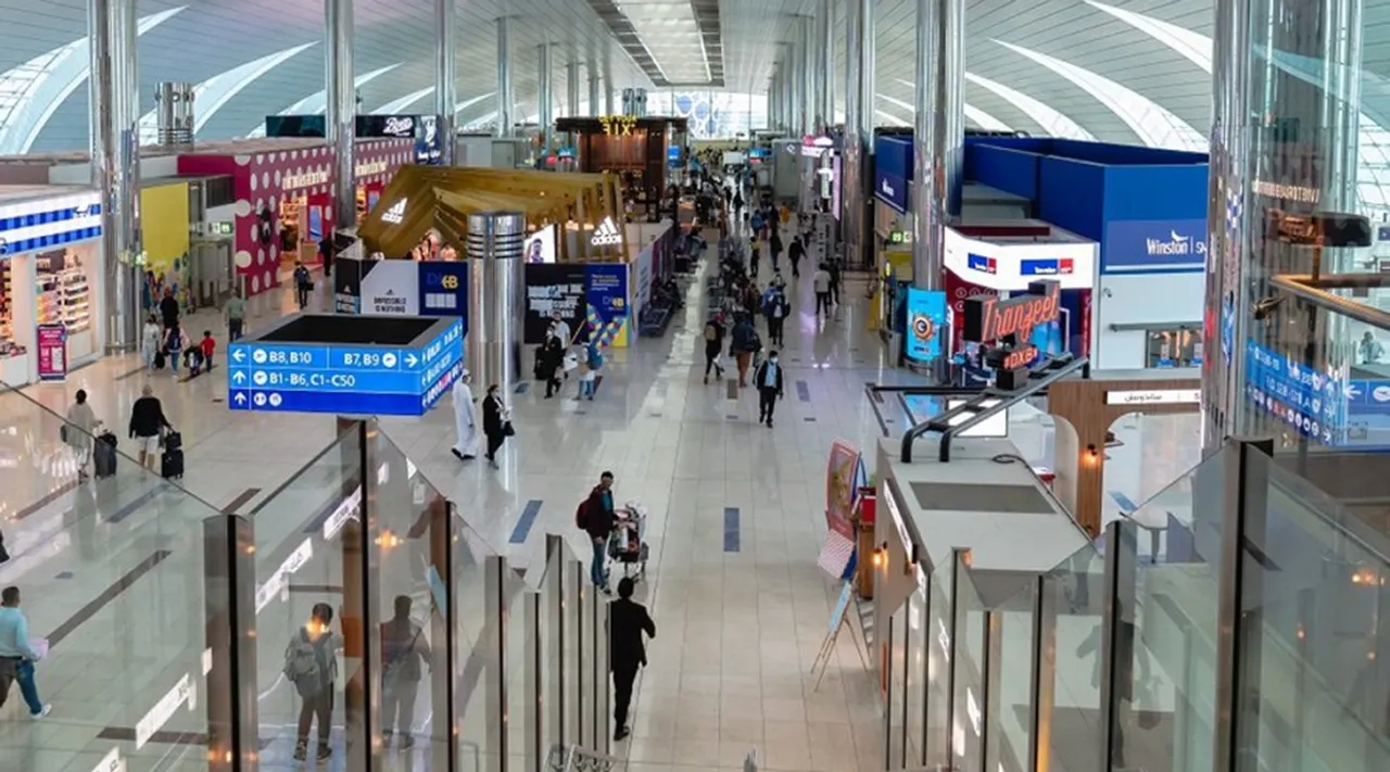 Dubai airport, UAE, Dubai Police