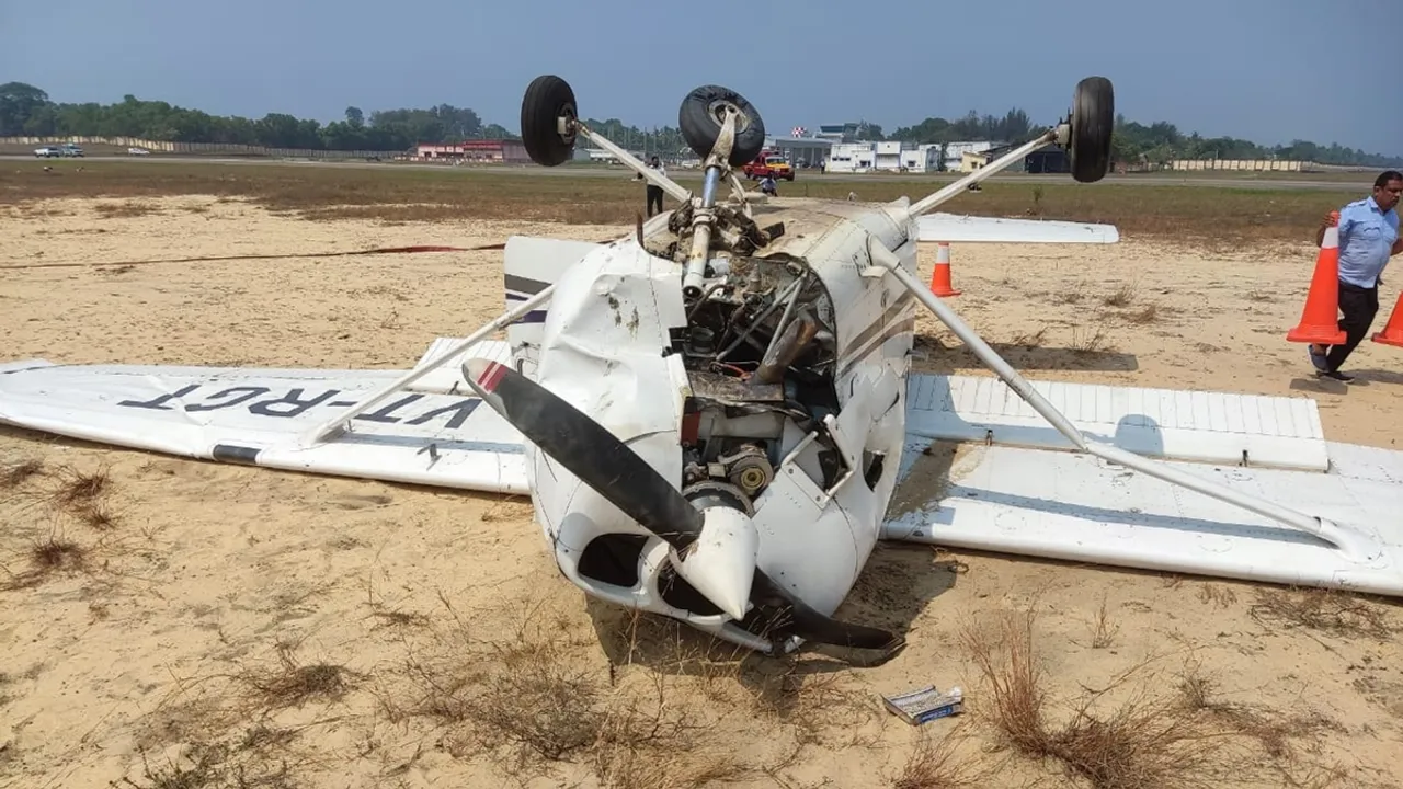 aircraft crash lands, aircraft crash lands Thiruvananthapuram, Training aircraft crash lands Thiruvananthapuram, Thiruvananthapuram airport