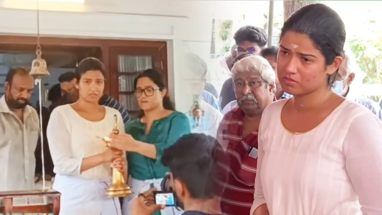 Amrutha Suresh, Abhirami Suresh, Amrutha Suresh father died, Amrutha Suresh father death, Amrutha Suresh father latest news, PR Suresh death