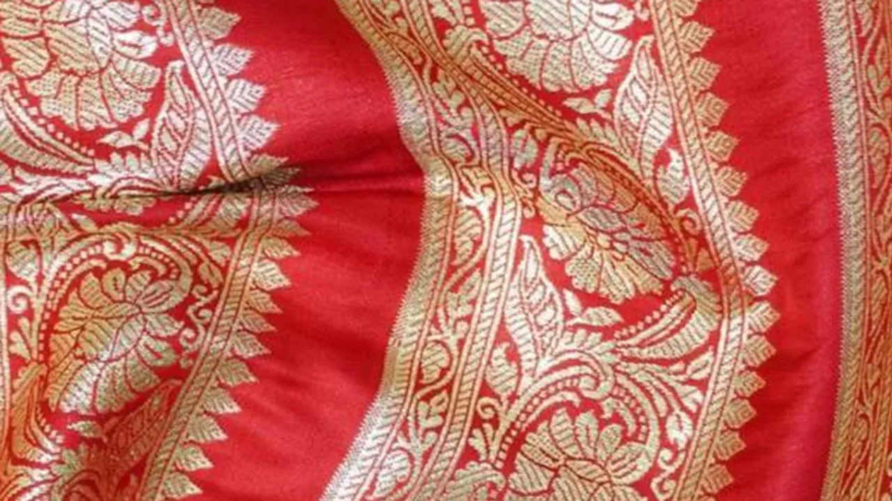 How to care for brocade silk saris, Tips to preserve brocade silk saris, Maintaining the sheen of brocade silk saris