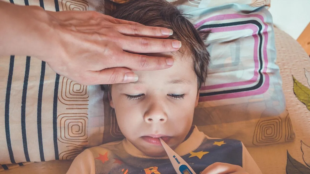 fever|monsoon|diseases|health|ie malayalam,മഴക്കാല ആരോഗ്യം, ജലജന്യ രോഗങ്ങൾ