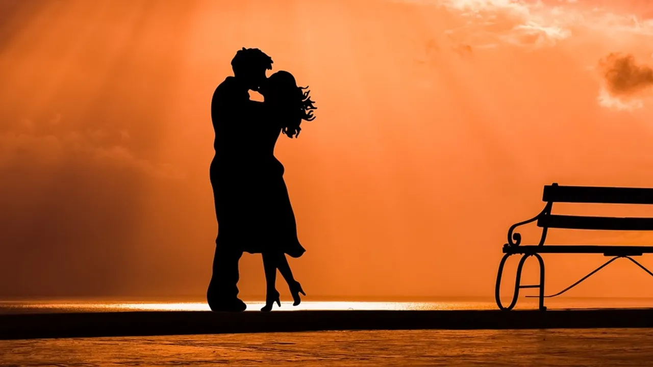 Kiss | Lifestyle