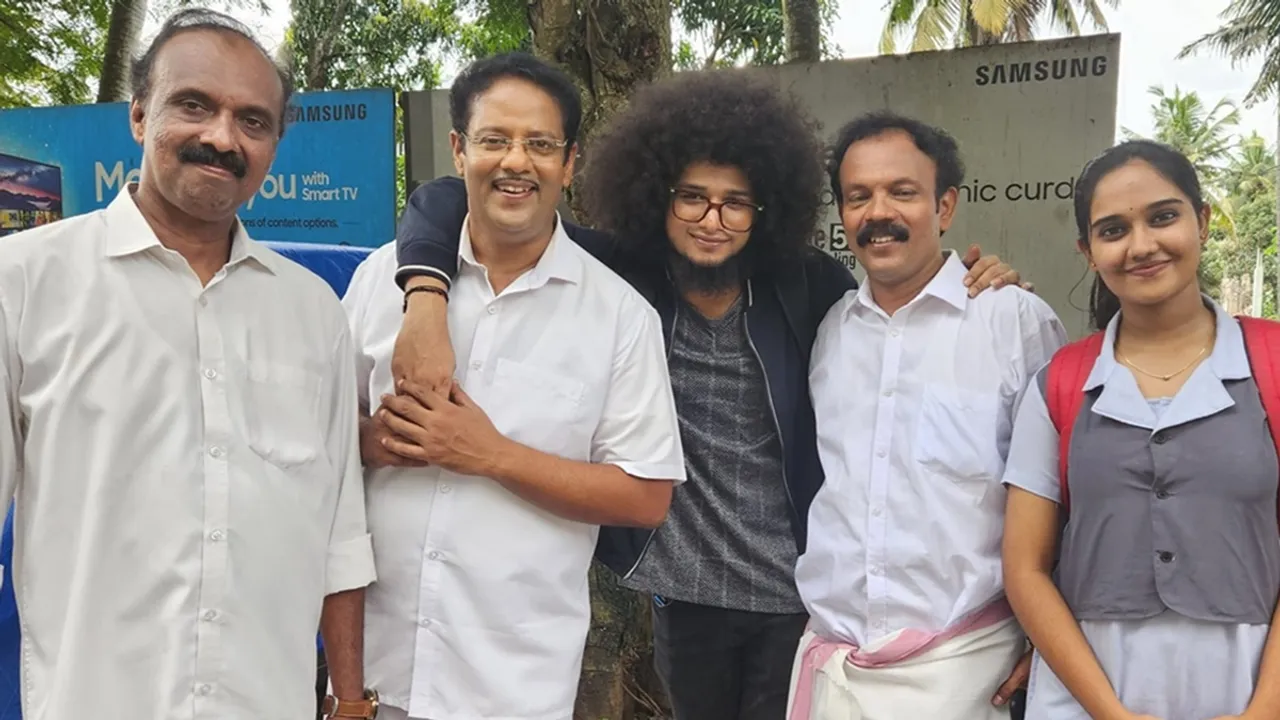 Aliyans, Rishi Kumar, Riyas Narmakala, Uppum Mulakum 