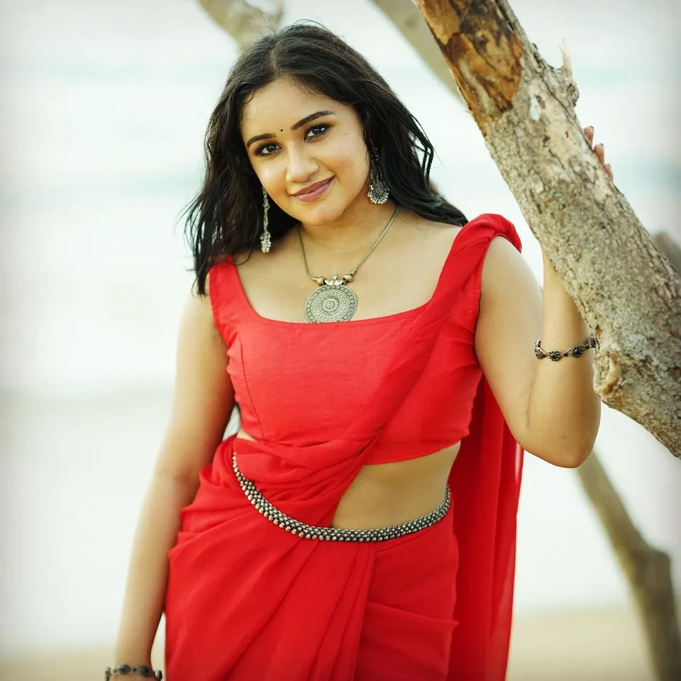 Raveena dhans