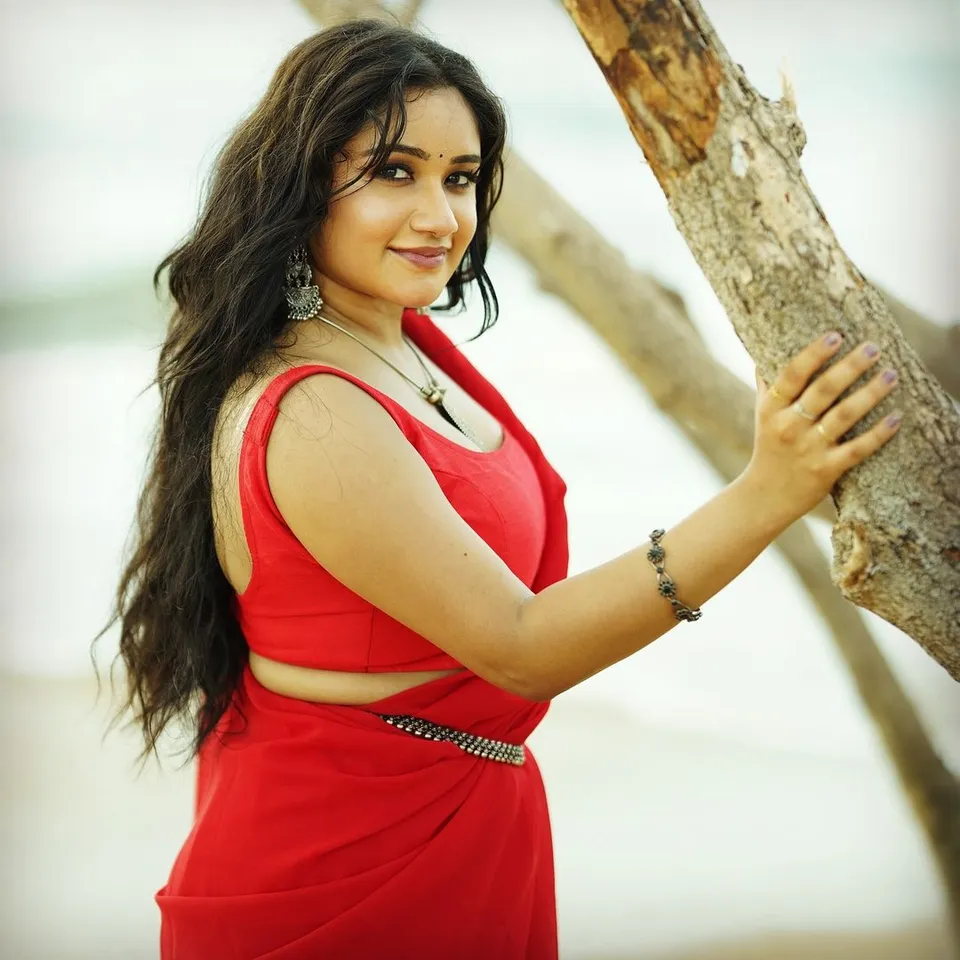 Raveena dhans