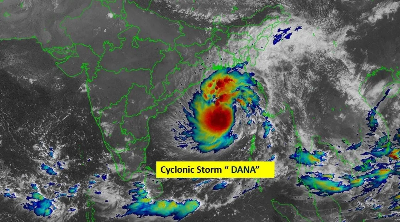 Cyclone Dana Bay of Bengal to cross Odisha Bengal coasts between October 24 and 25 Tamil News 