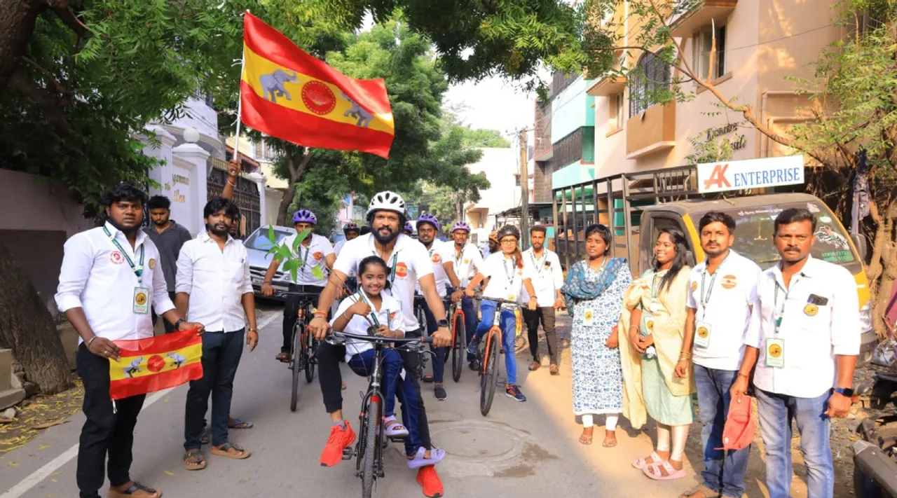 Actor Soundararaja cycle journey to Tamilaga Vetri Kazhagam first state level conference Vijay Tamil News 