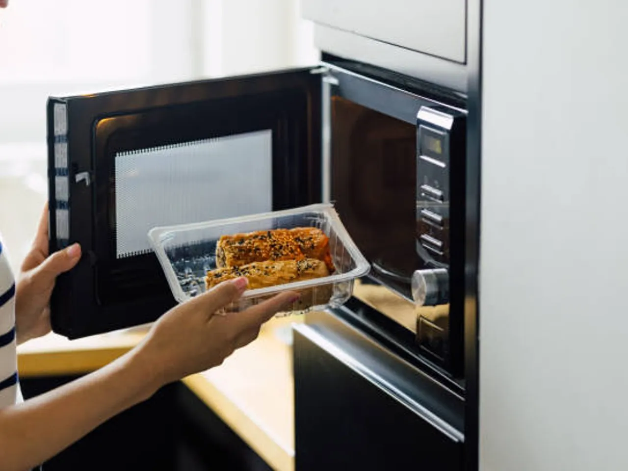 microwave 
