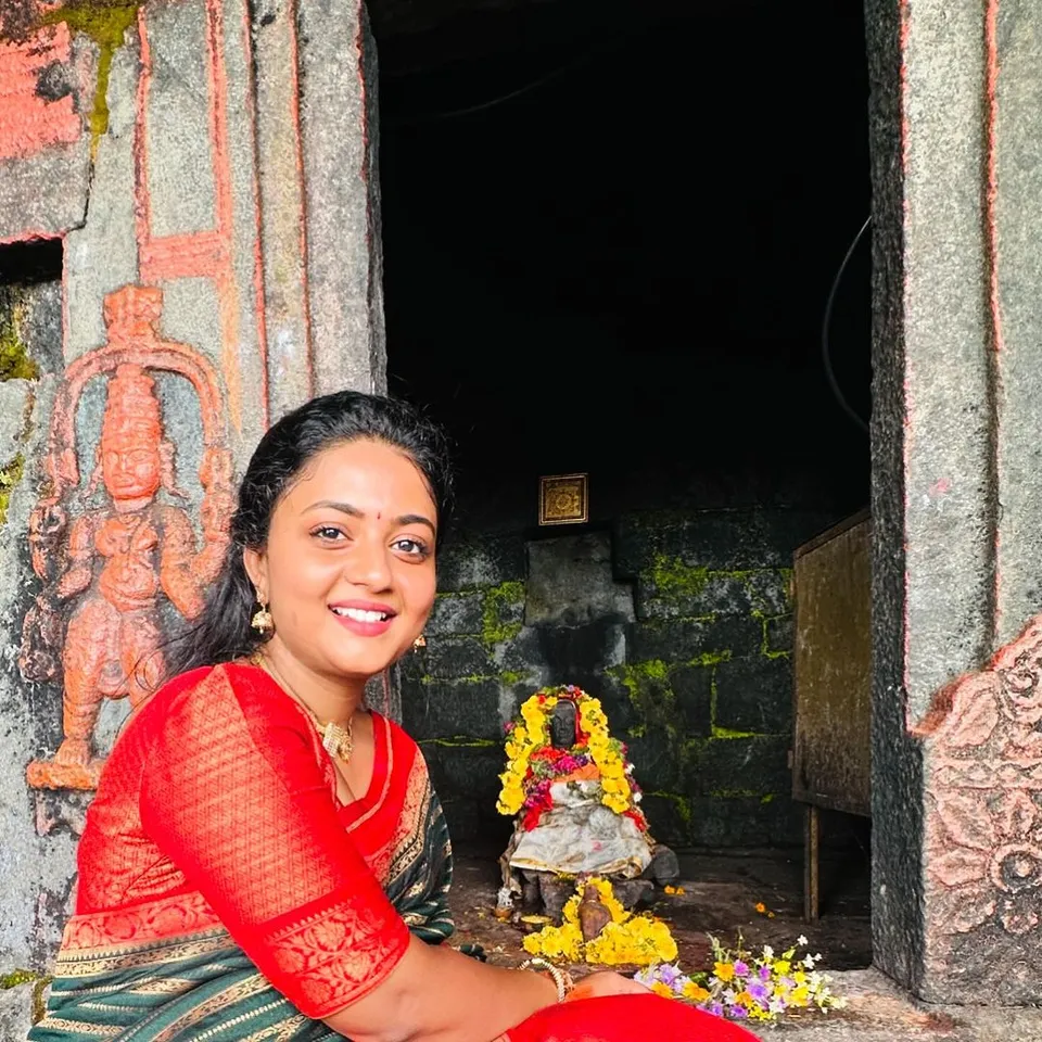 Gomathi Prya1