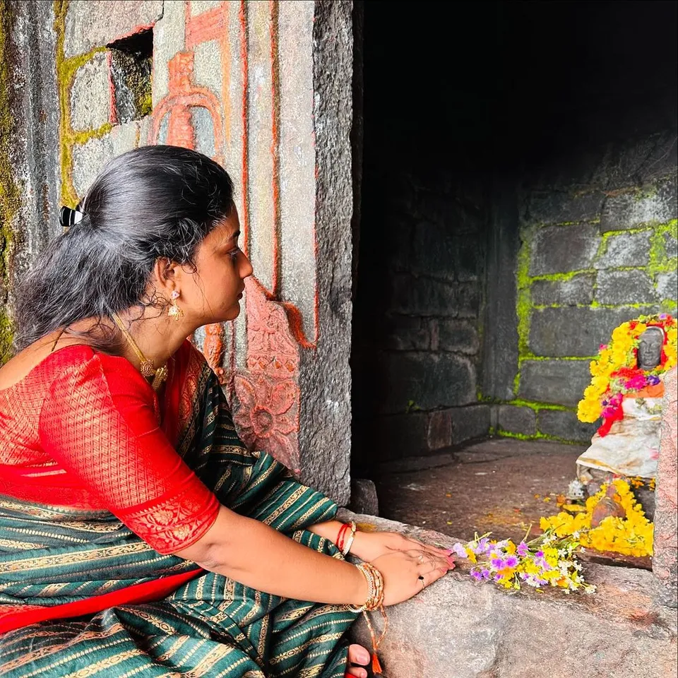 Gomathi Prya1