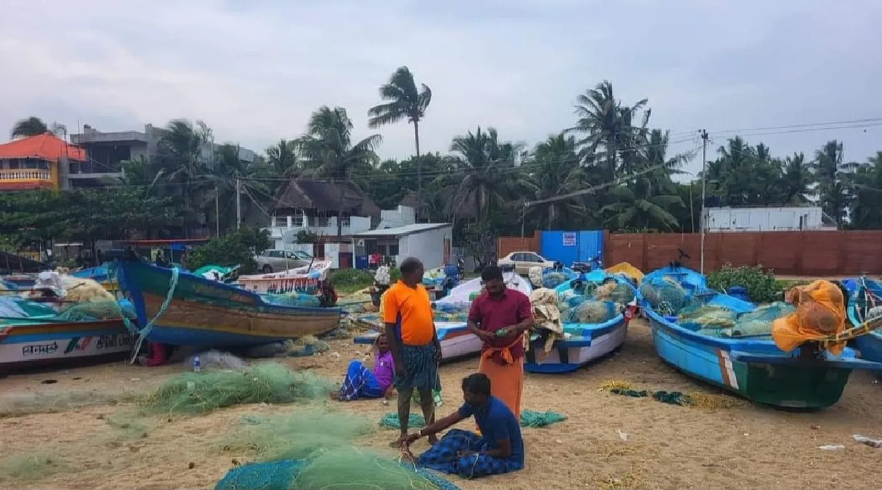 cyclone fengal cuddalore Security operations intensified and help numbers released Tamil News 