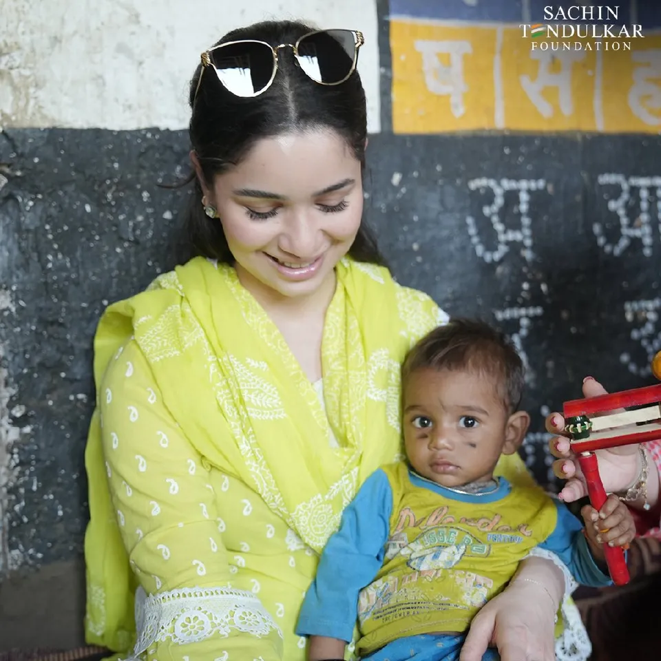 Sara Tendulkar joins Sachin Tendulkar Foundation as Director cute photos Tamil News  