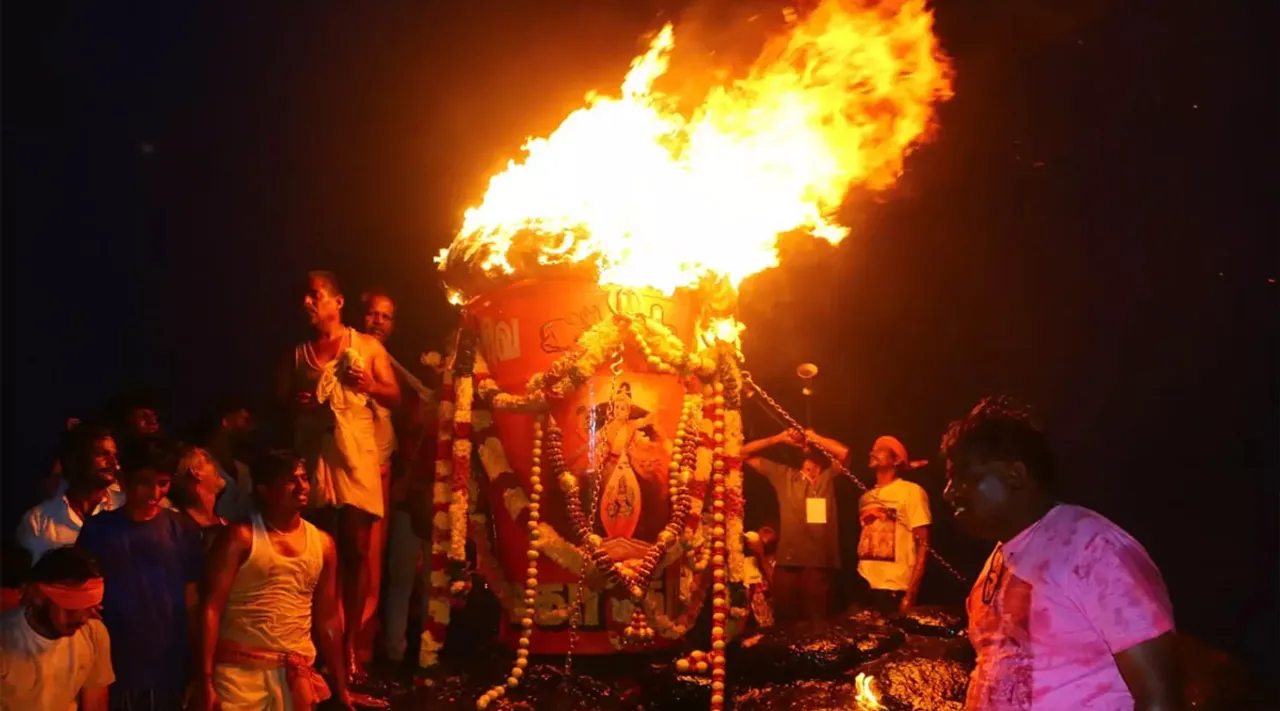 Tiruvannalamai Deepam
