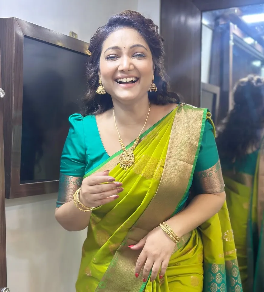 எதிர்நீச்சல் முதல் அண்ணா வரை: சீரியல் நடிகைகள் பொங்கல் க்ளிக்ஸ் வைரல்!