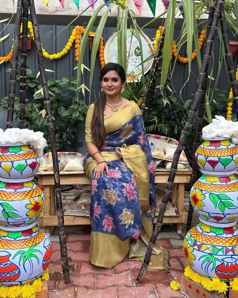 எதிர்நீச்சல் முதல் அண்ணா வரை: சீரியல் நடிகைகள் பொங்கல் க்ளிக்ஸ் வைரல்!