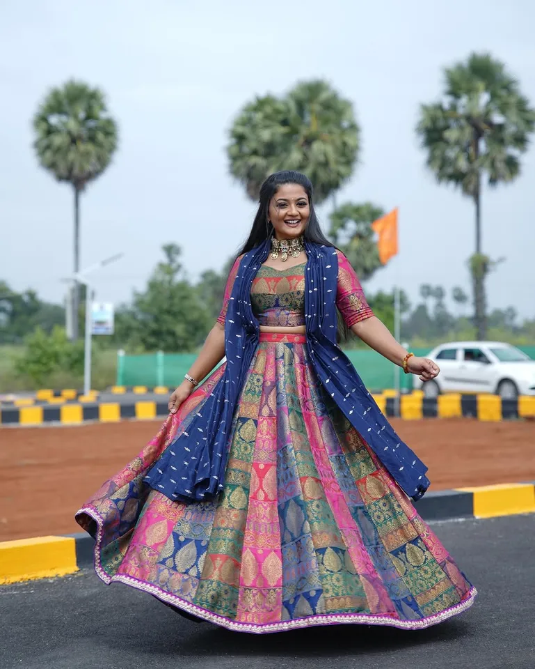 Gomathi Priya123