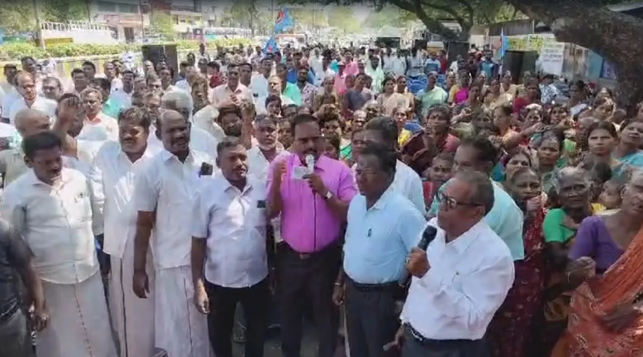 puducherry Tamil Nadu fishermen death protest near Swadeshi Cotton Mill Tamil News