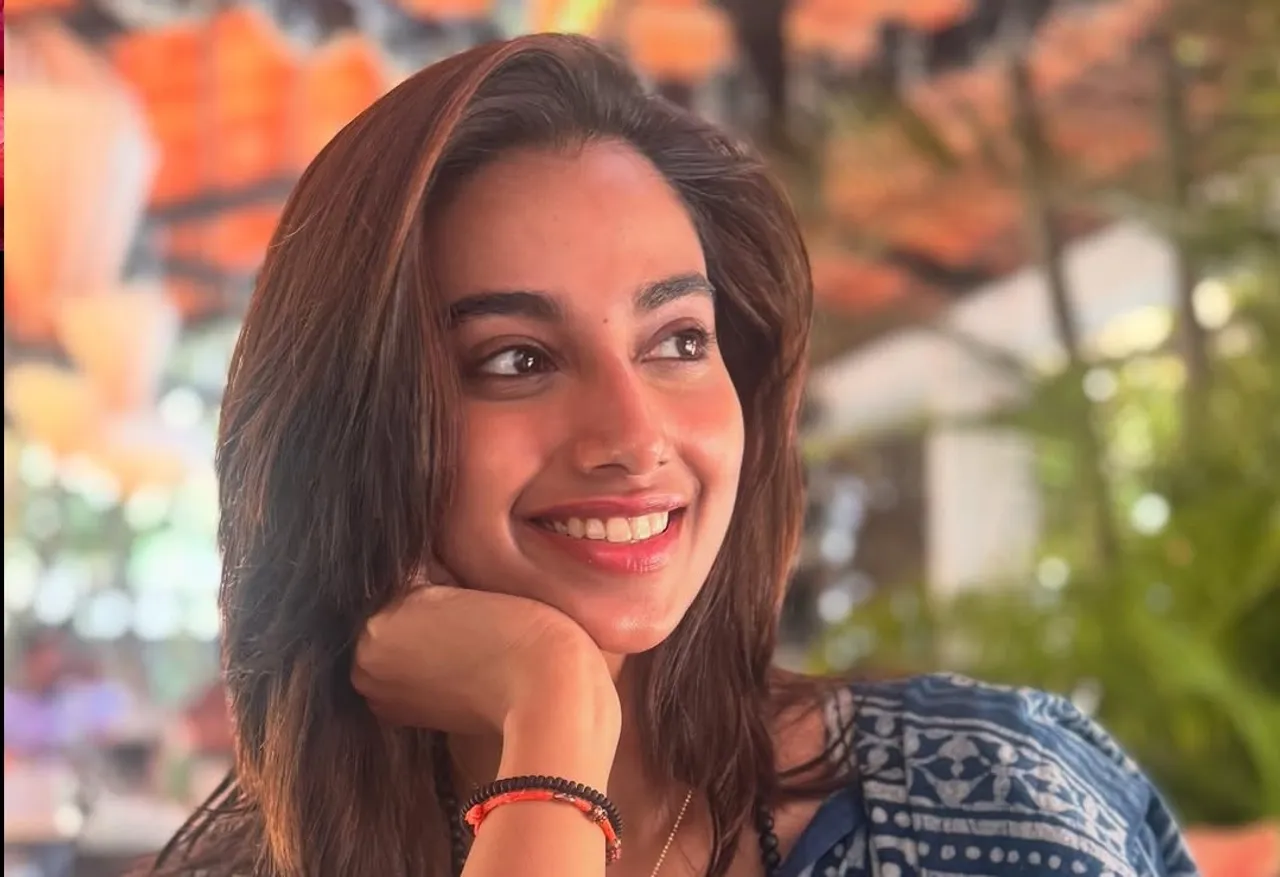 Meenakshi Chaudhary instagram