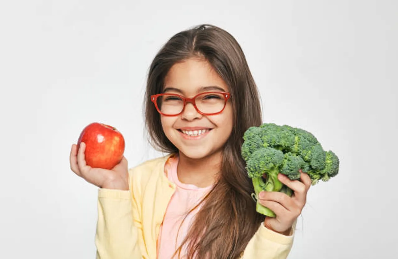 children eating