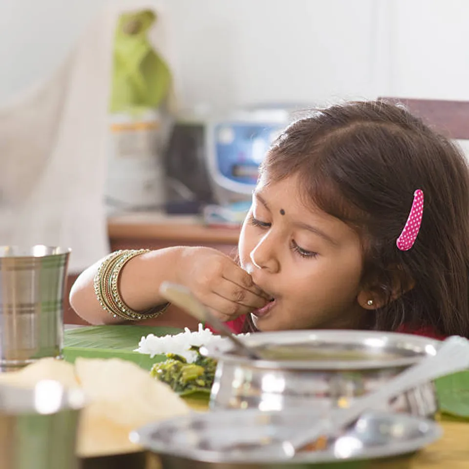 children eating