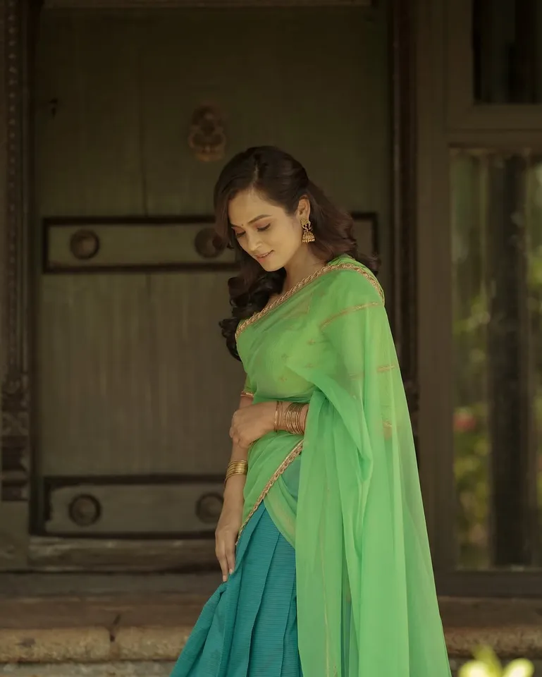 ramya pandian instagram 