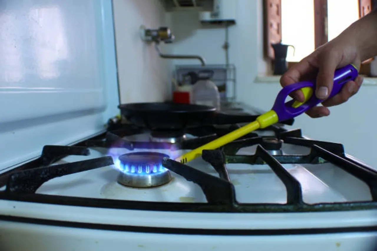 Lighter cleaning