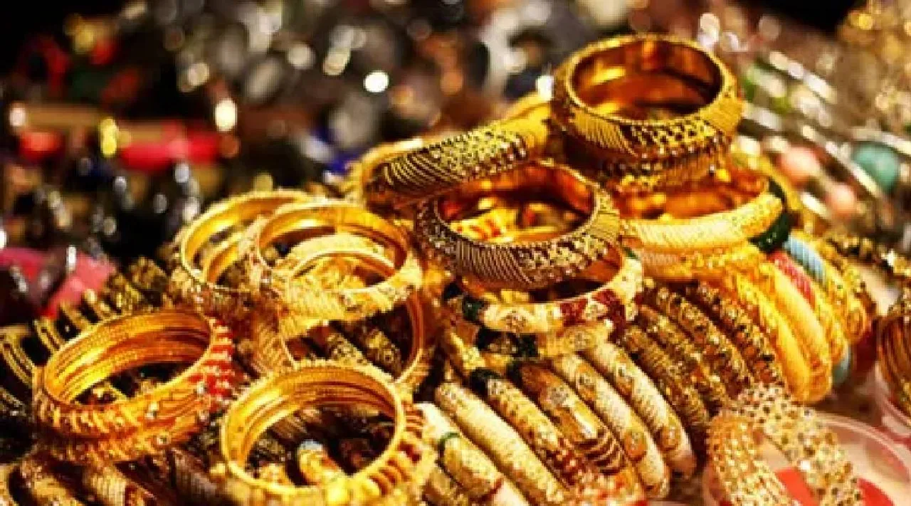 Gold buying investment