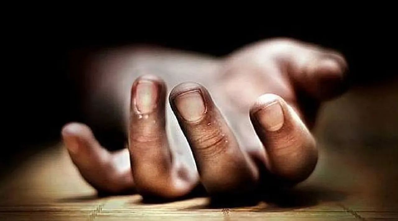 Madurai Three Die By Suicide Including 2 women Tamil News