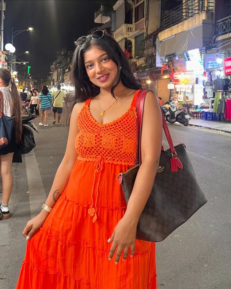 Vj parvathy 