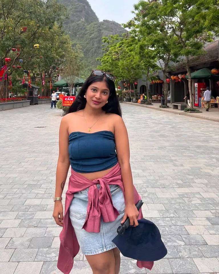Vj parvathy 