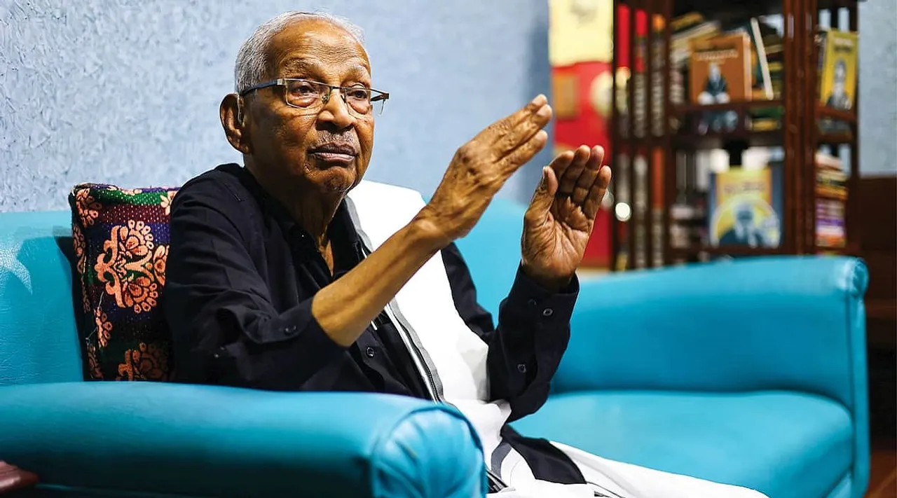 K Veeramani protest