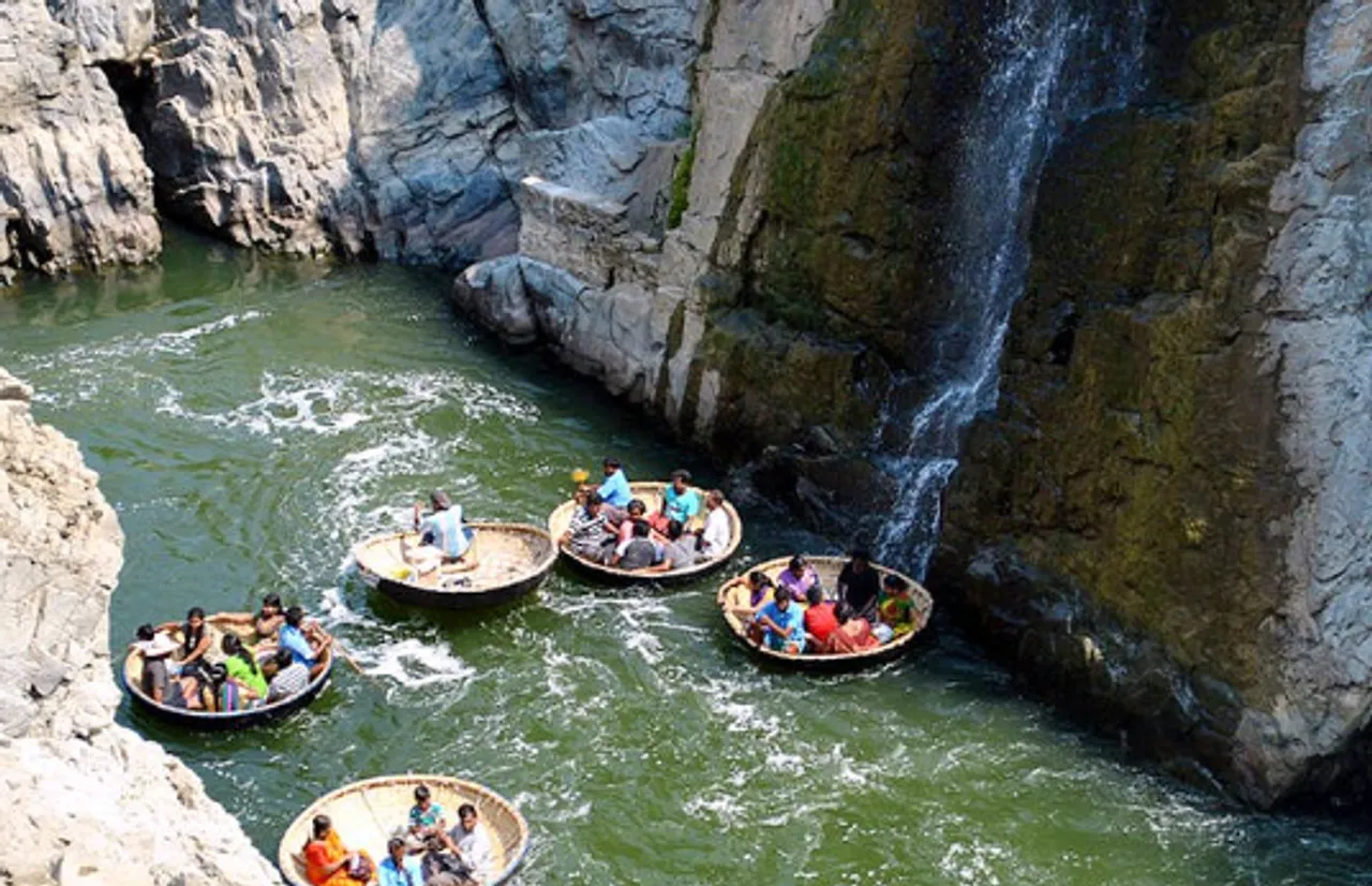 Hogenakkal Falls