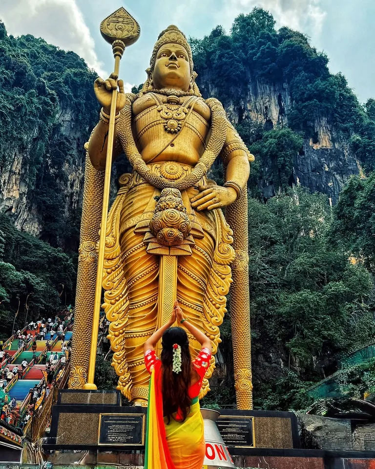 எங்கும் உன் உருவமே... மலேசியா முருகனை தரிசித்த பிரபல சீரியல் நடிகை: ரீசன்ட் க்ளிக்ஸ் வைரல்