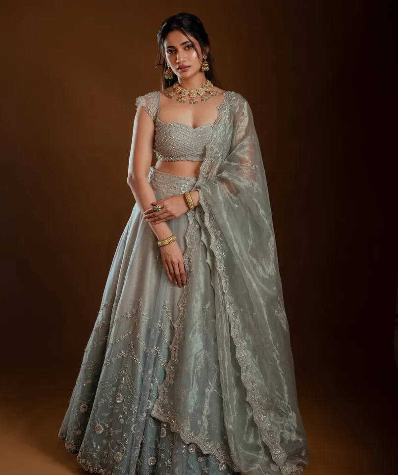 losliya lehenga