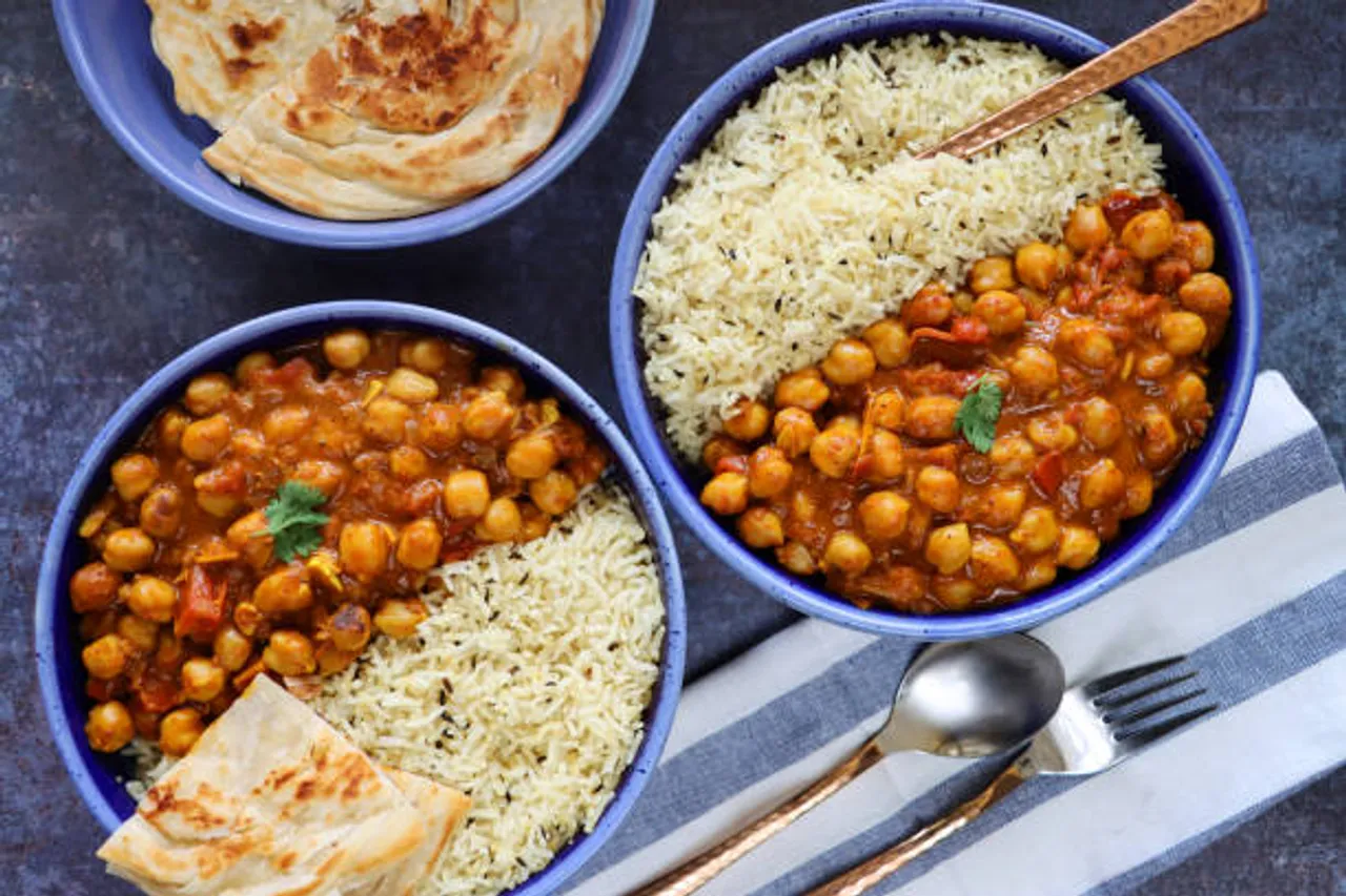 white chickpeas