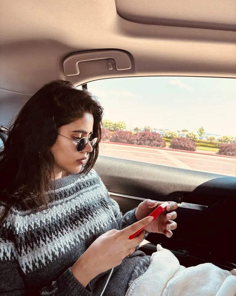  Bigg boss soundariya instagram 