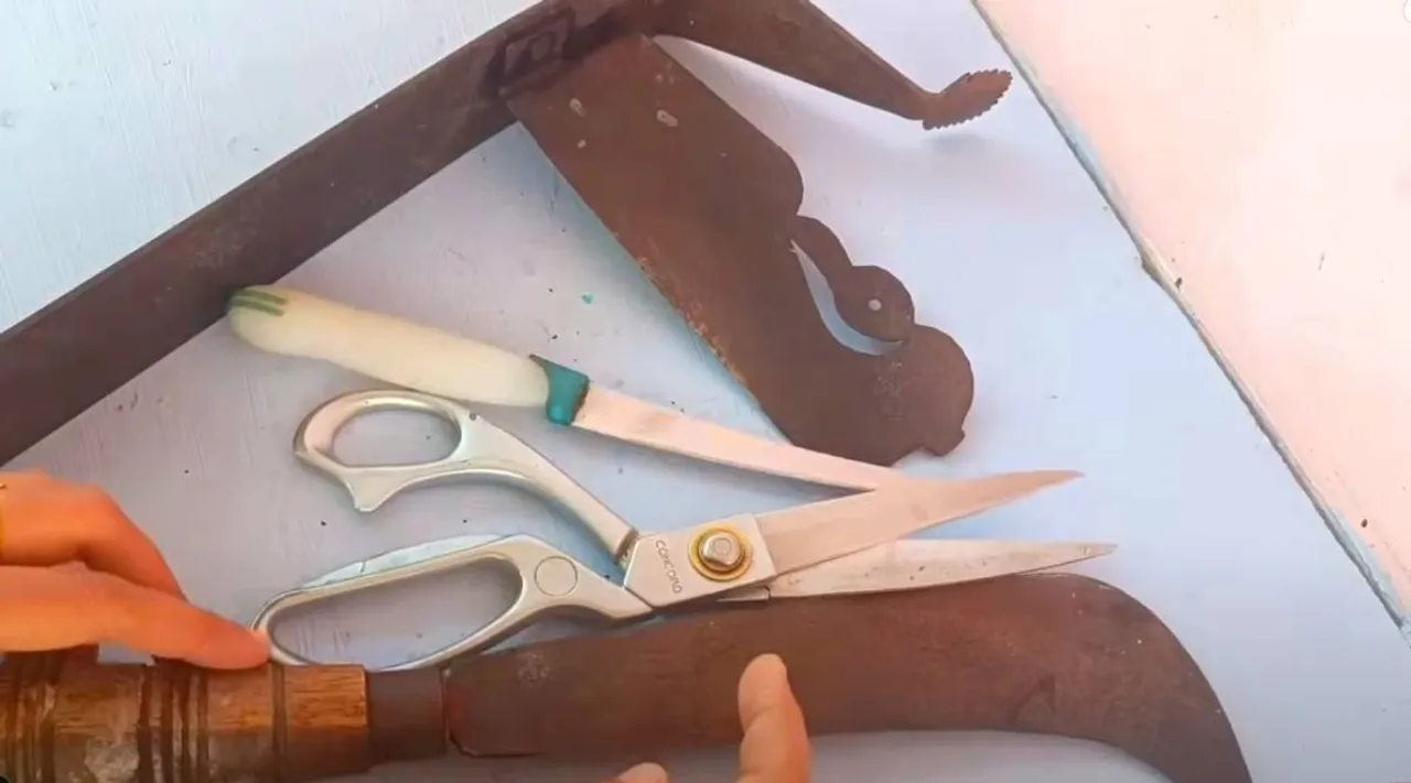  easily sharpen a sickle 