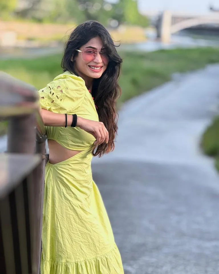 Vijayalakshmi Ahathian 