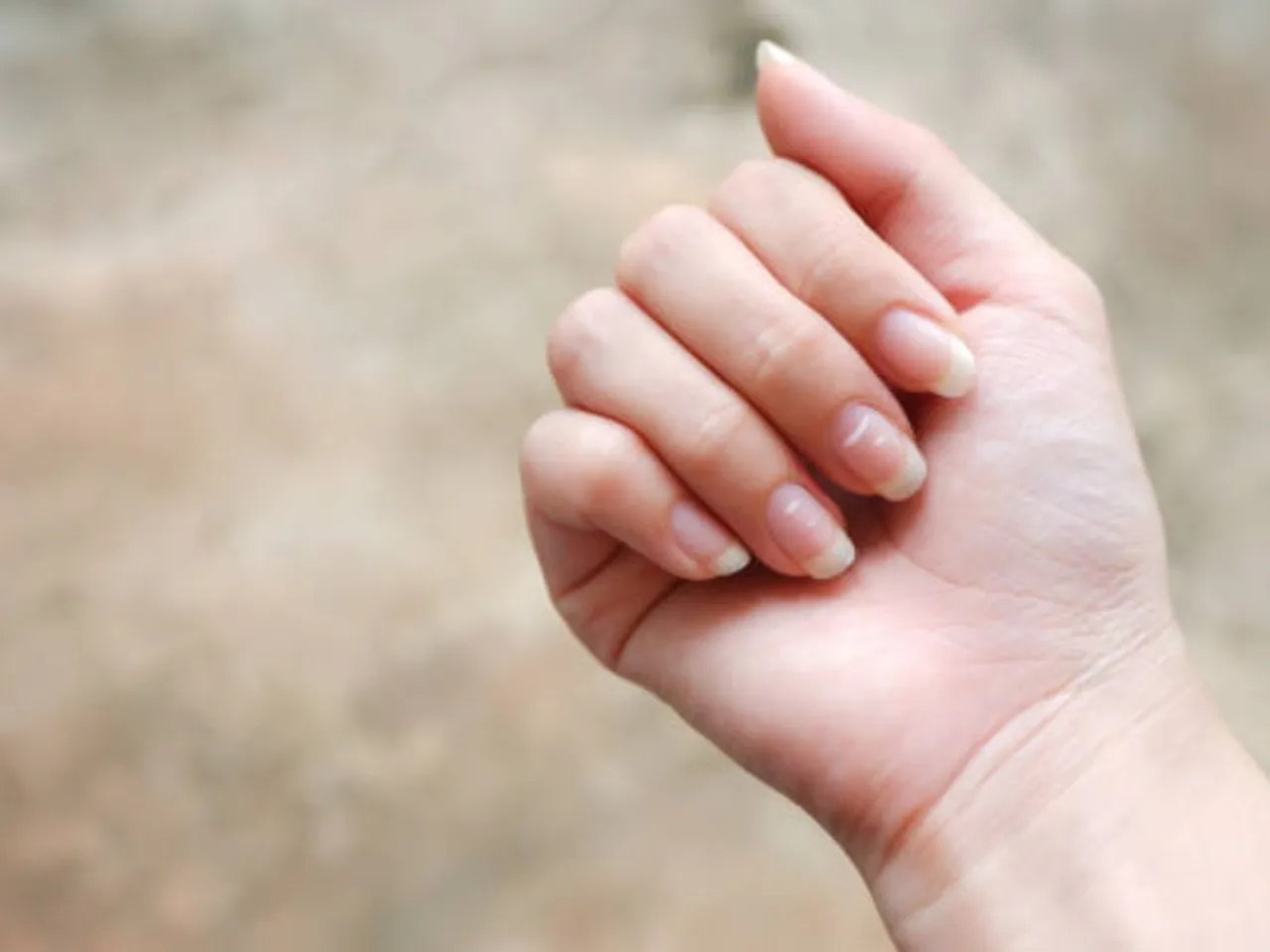 nails